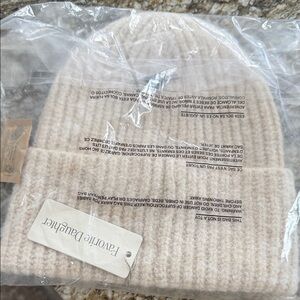 NWT Favorite Daughter Beige Ribbed Beanie